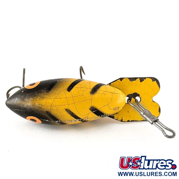 Vintage   Bomber, 1/4oz  fishing lure #12475