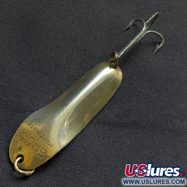 Vintage   Pflueger Chum 2, 1/4oz gold fishing spoon #18435