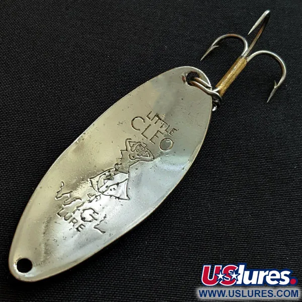 Vintage  Seneca Little Cleo (Hula Girl), 1/2oz nickel/blue/red fishing spoon #18595