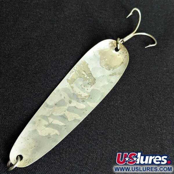 Vintage   Sutton Spoon 22, 1/4oz silver fishing spoon #19455