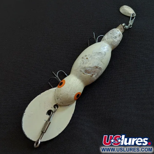 Vintage   Bomber Water Dog, 1/4oz white fishing lure #19584