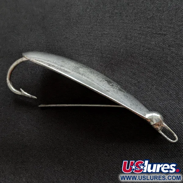 Vintage   Johnson Silver Minnow, 2/5oz silver fishing spoon #19877