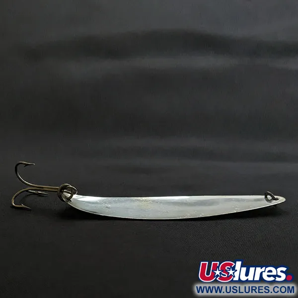 Vintage   Sutton Spoon 22, 1/8oz silver fishing spoon #20227