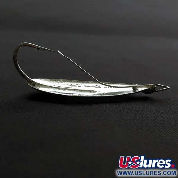 Vintage   Johnson Silver Minnow, 2/5oz silver fishing spoon #20378