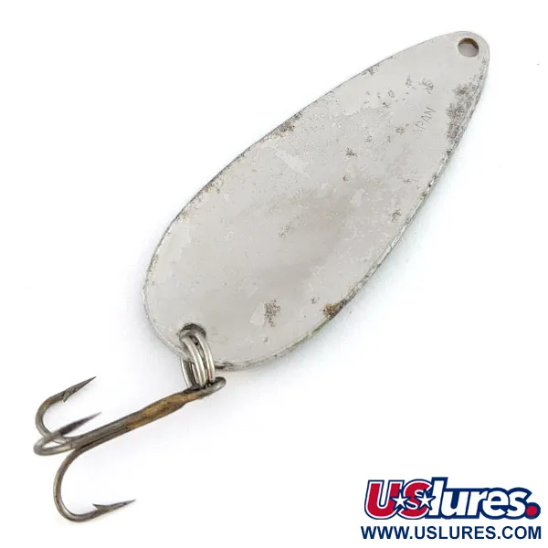 Vintage  Kmart Worth Chippewa Steel Spoon, 1/2oz nickel/white/green fishing spoon #22535