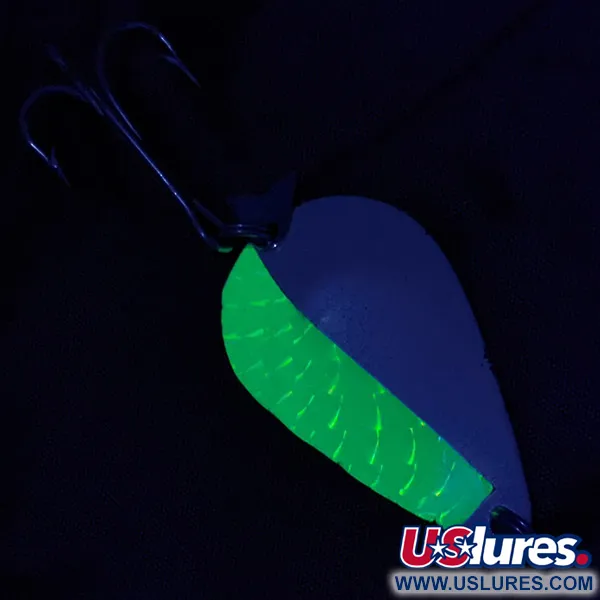 Vintage    Acme K.O. Wobbler, 3/4oz white pearl/green fishing spoon #23056