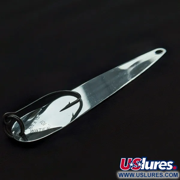 Vintage   Clear Water 101, 3/16oz nickel/green fishing spoon #23201