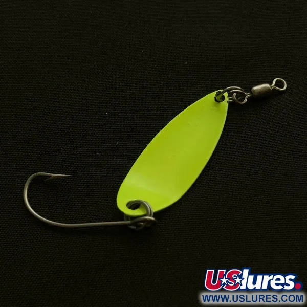 Vintage  Hildebrandt Spinners Hildebrandt Little Shaver 3, 1/16oz pearl/green fishing spoon #23507