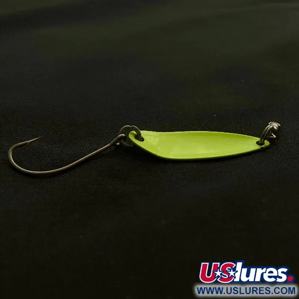 Vintage  Hildebrandt Spinners Hildebrandt Little Shaver 3, 1/16oz pearl/green fishing spoon #23507