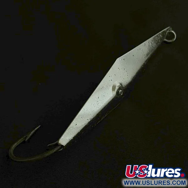 Vintage  James E. Clark  Clark Spoon Squid, 1 1/4oz Nickel fishing spoon #23614