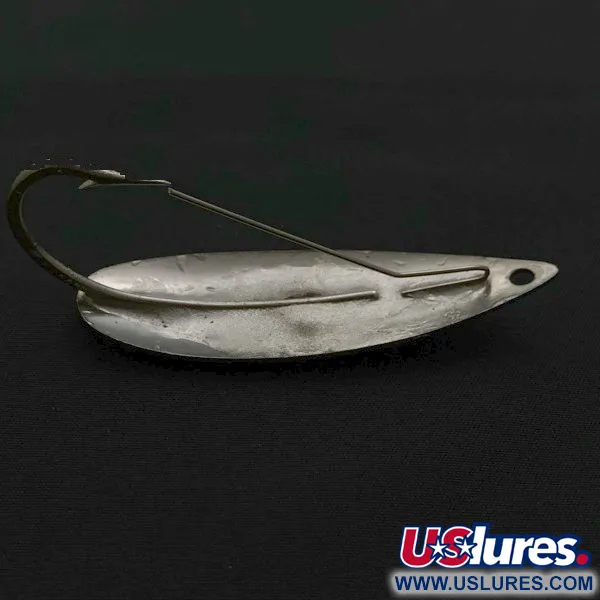 Vintage   Atlantic Lures Celebrated Weedless, 3/4oz nickel fishing spoon #23667