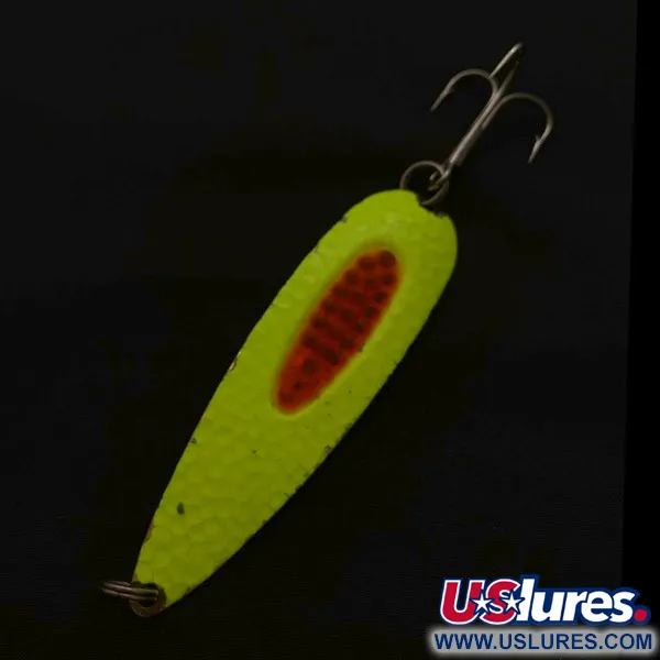 Vintage   Blue Fox Trixee , 2/5oz gold/yellow/red fishing spoon #23681