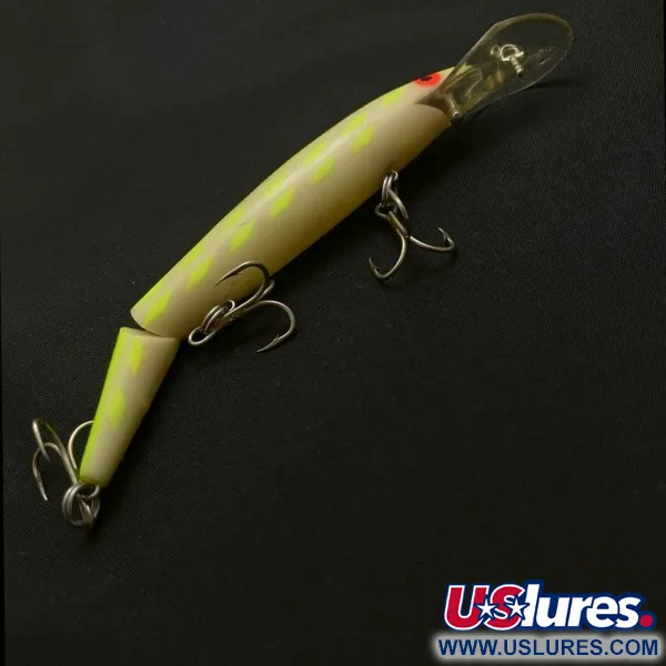 Vintage   Rebel Fastrac  F12 Jointed, 2/5oz white/purple fishing lure #23815