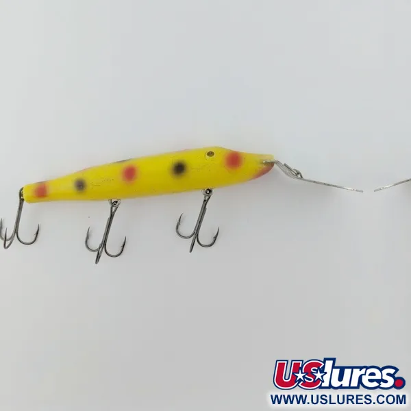 Vintage  Creek Chub Bait Company Creek Chub Pikie , 3/4oz Yellow fishing lure #24056