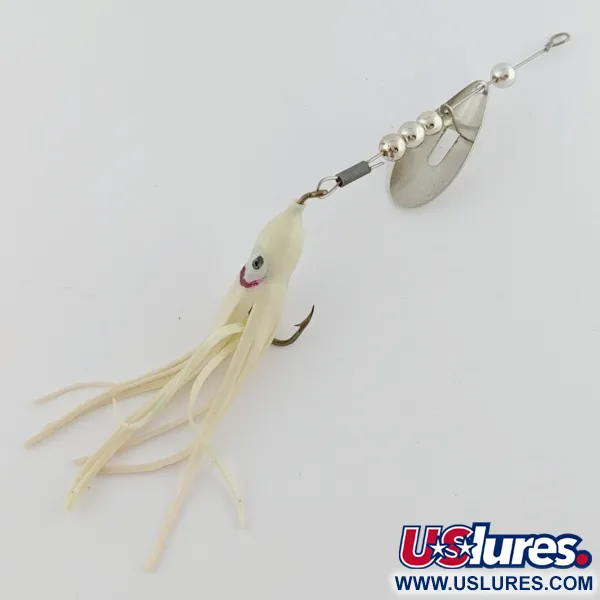 Vintage   Worth June bug, 3/16oz nickel/blue spinning lure #24252