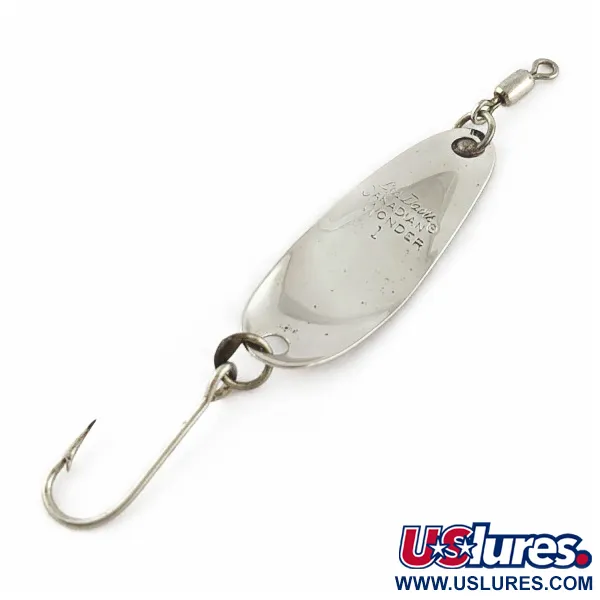 Vintage   Les Davis Canadian Wonder 1, 3/32oz nickel/gold fishing spoon #24314