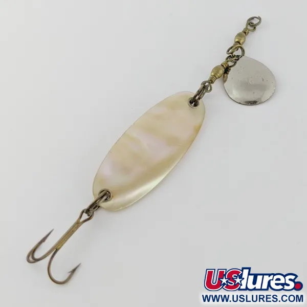 Vintage   Pflueger Pearl Spoon, 1/4oz pearl fishing spoon #24320