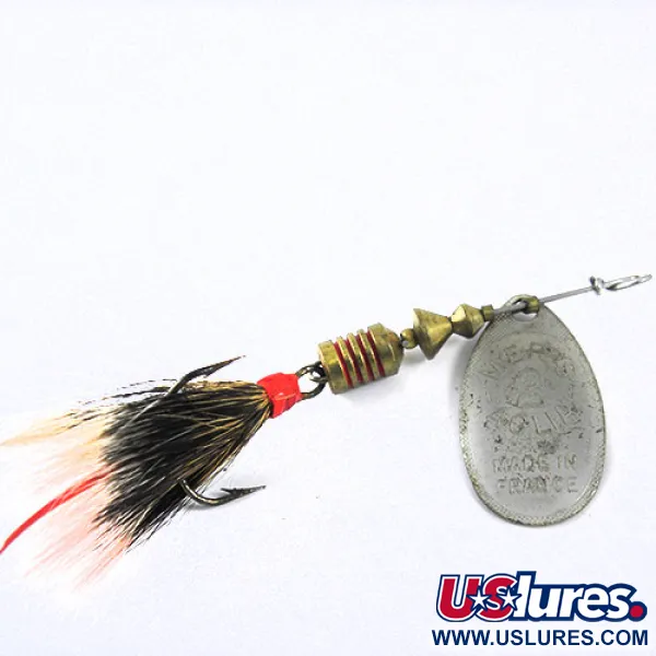 Vintage    Mepps Aglia 2 dressed, 3/16oz Silver spinning lure #0710