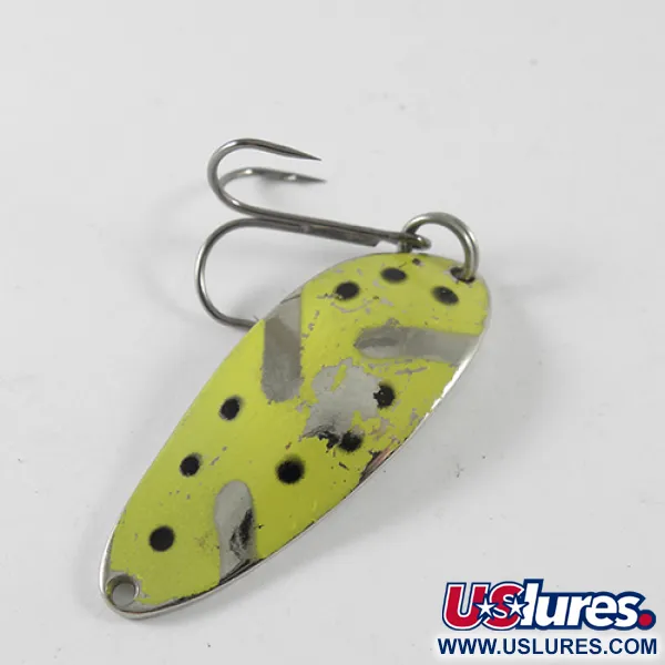 Vintage  Seneca Little Cleo (Hula Girl), 1/3oz Nickel / Yellow / Black fishing spoon #1714