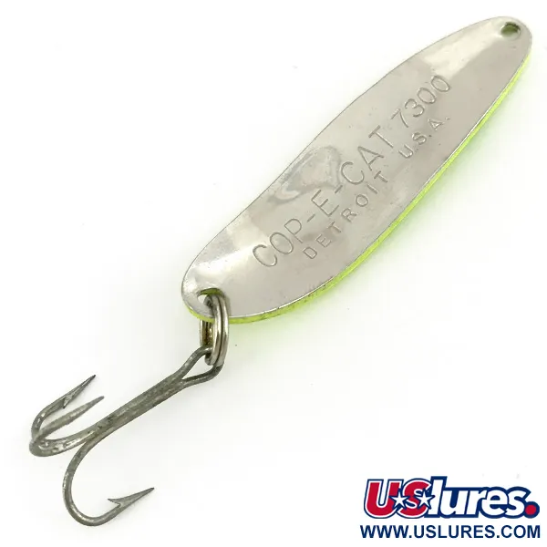 Vintage  Eppinger Dardevle Cop-E-Cat 7300 UV, 1/3oz Yellow / Green fishing spoon #7282